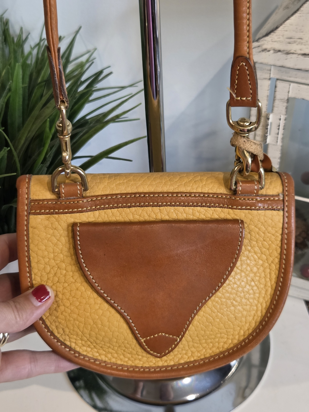 Dooney & Bourke Vintage Palomino Cavalry Body Bag - Picture 4 of 15